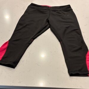 Black and Pink Women’s Athletic Leggings